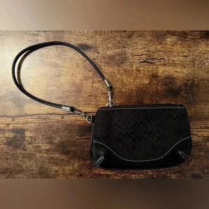 Coach | Signature C wristlet